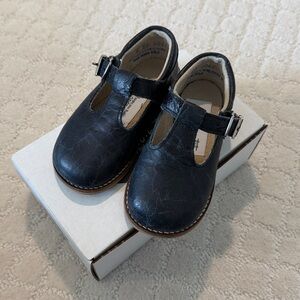 Mon Petit Black T-Strap Hard Sole Mary Jane Dress Shoes